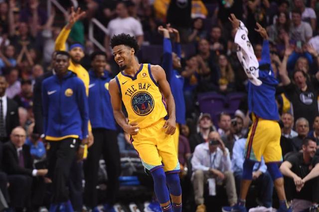 张本智和艰难逆转胜朴康贤，NBA庆祝动作引关注
